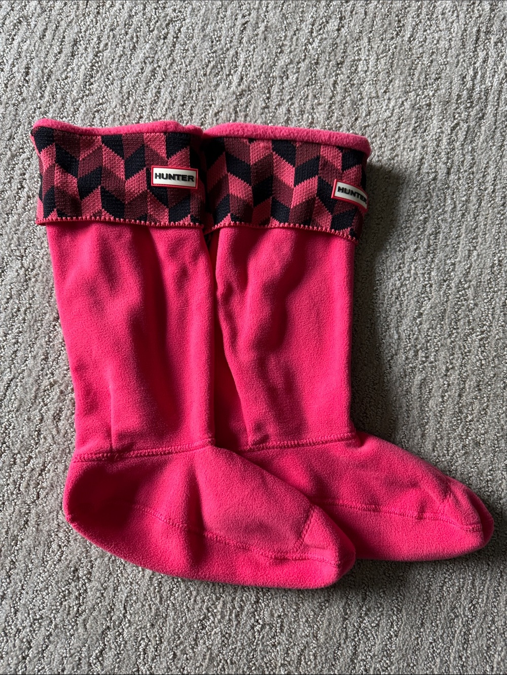 Hunter Bright Pink Fleece Boot Liners with Black Geometric Cuff